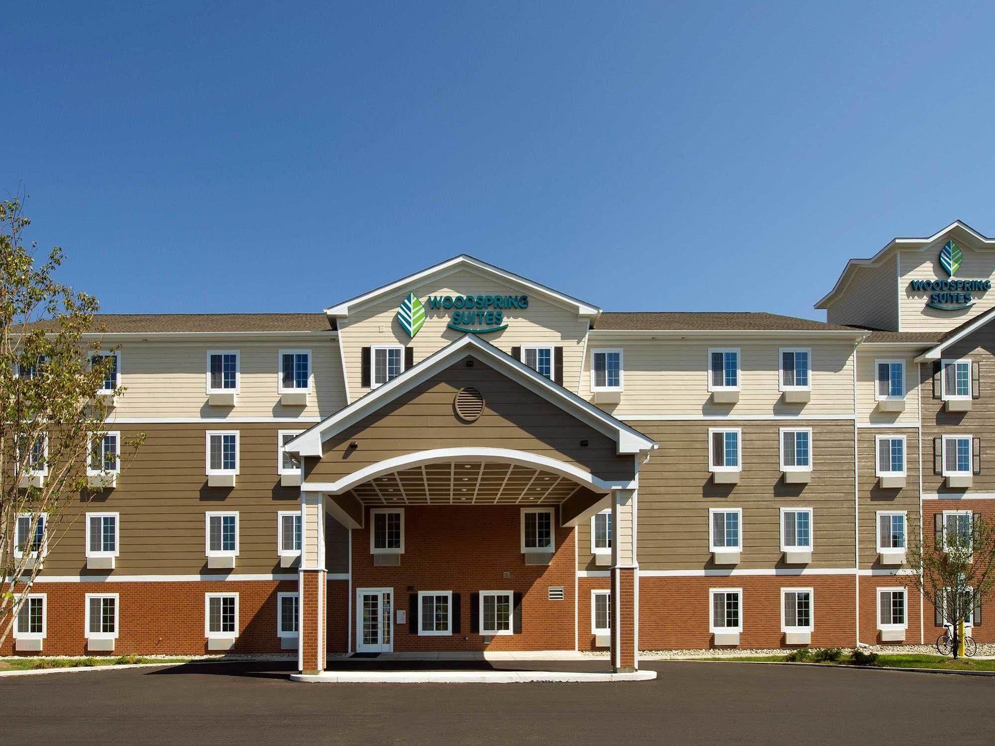Woodspring Suites Akron Portage Lakes Экстерьер фото